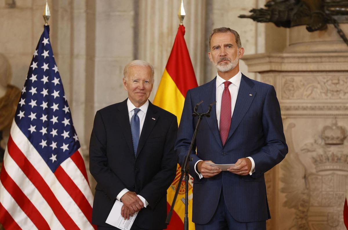 Felipe VI recibe a Biden en el Palacio Real