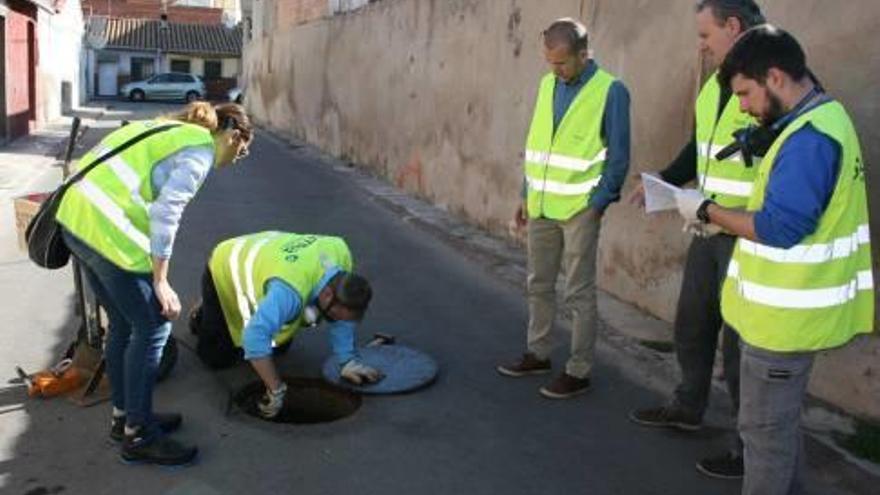 Almassora actúa contra las cucarachas