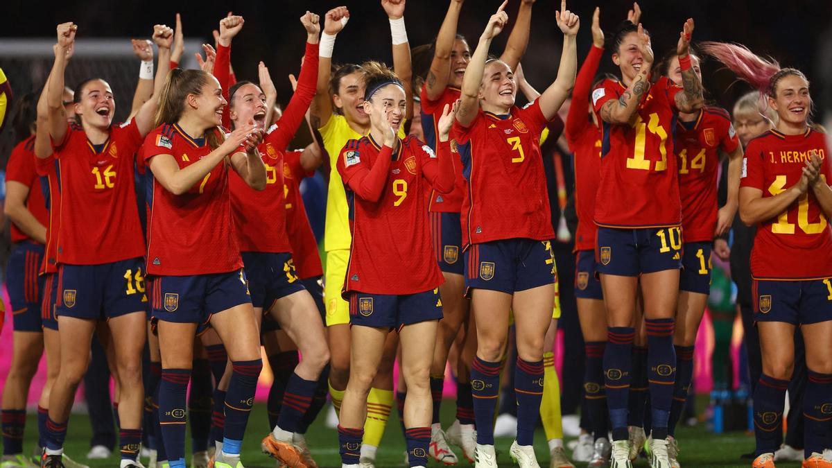 Felicidad y lágrimas en una España histórica: "Somos campeonas del puto mundo"