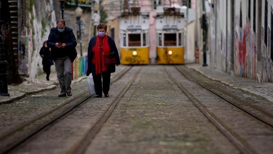 Portugal mantiene los contagios a la baja mientras prepara el plan de desescalada