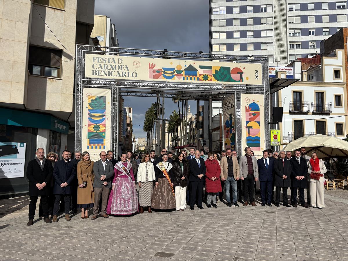 Fotos del primer día del Mercat Gastronòmic de la Festa de la Carxofa de Benicarló
