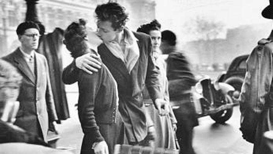 Robert Doisneau: 
El problemático
beso francés  