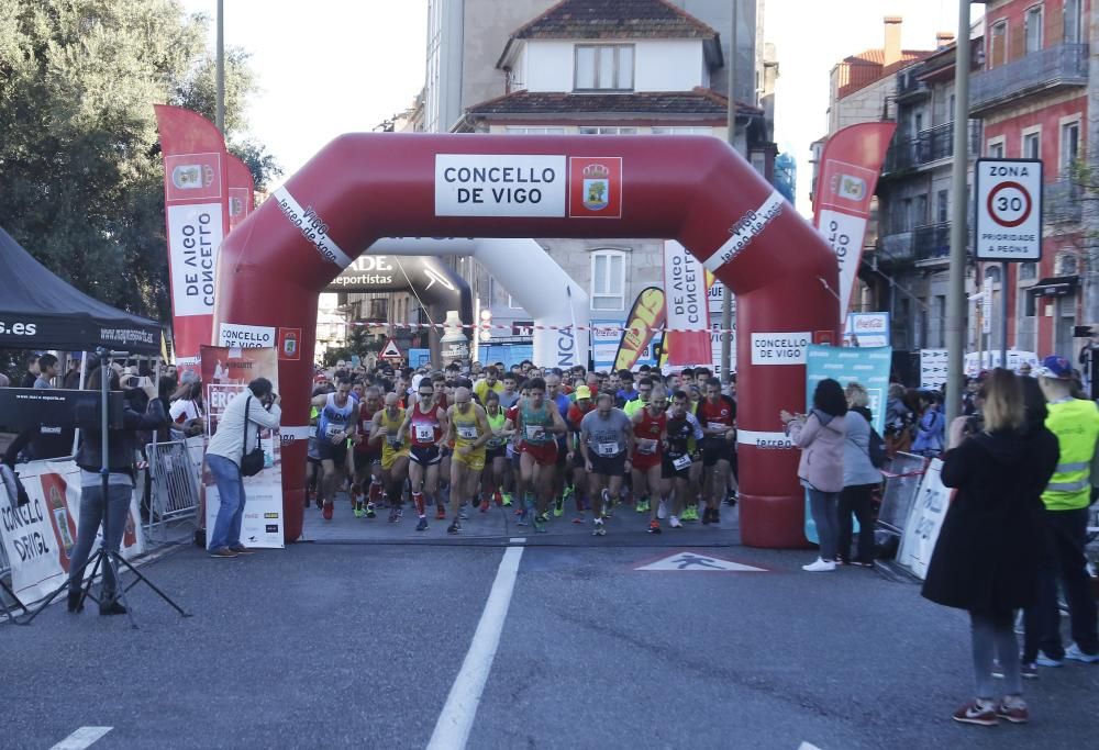 Daniel Bargiella se proclamó ganador de una carrera que llenó Vigo de humanidad