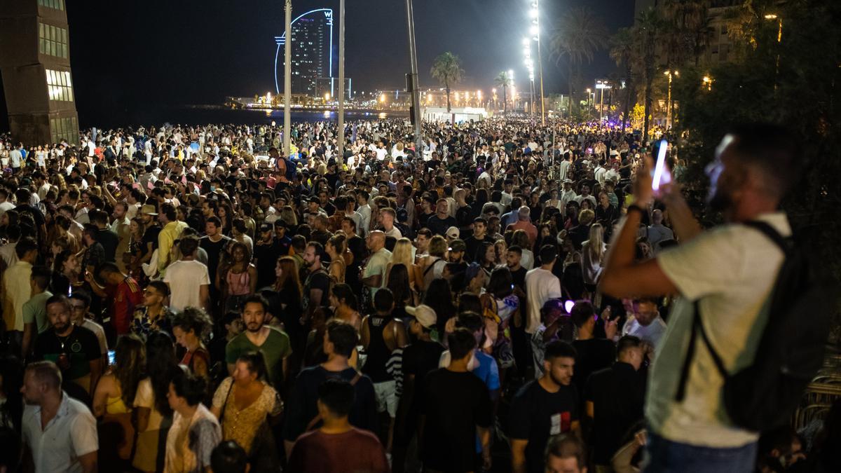 La verbena regresó a la playa en Barcelona, en junio de 2022.