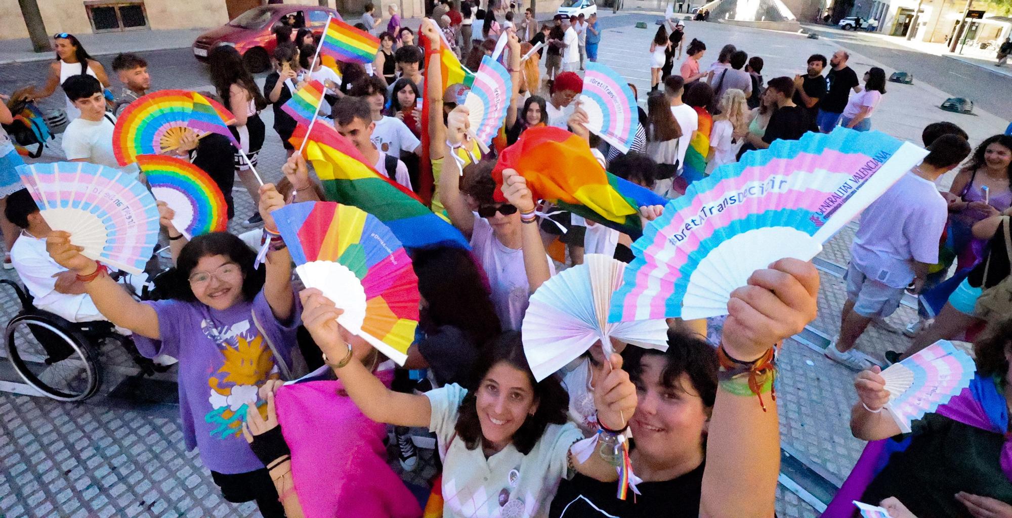 Alcoy reivindica a las personas trans en el Día del Orgullo