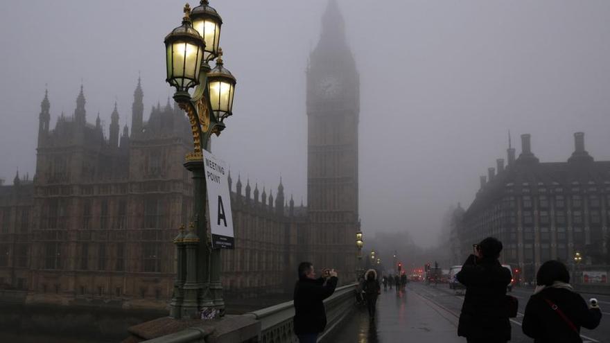 Londres, bajo la niebla