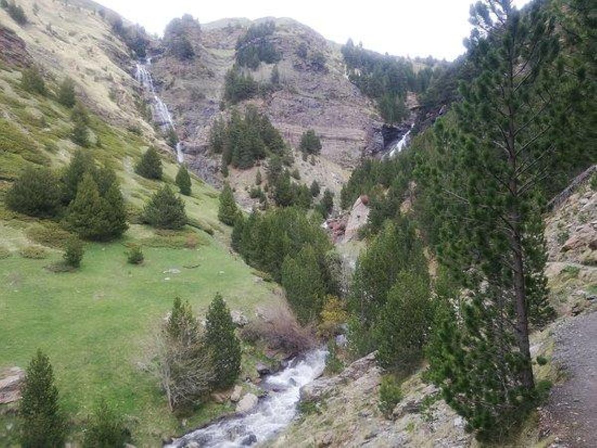 Ruta de las Tres Cascadas en Cerler