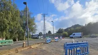 Miño comienza la obra para crear un área de autocaravanas en el aparcamiento de A Galea
