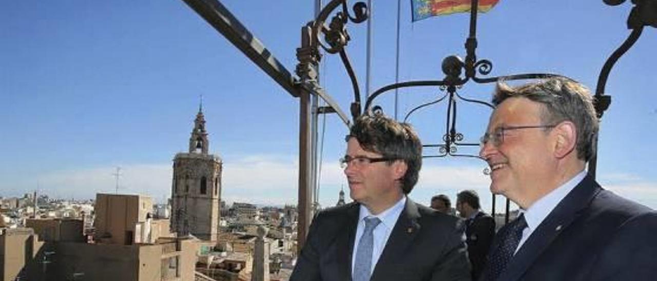 El jefe del Consell, Ximo Puig, durante la cumbre que mantuvo con Puigdemont en València.