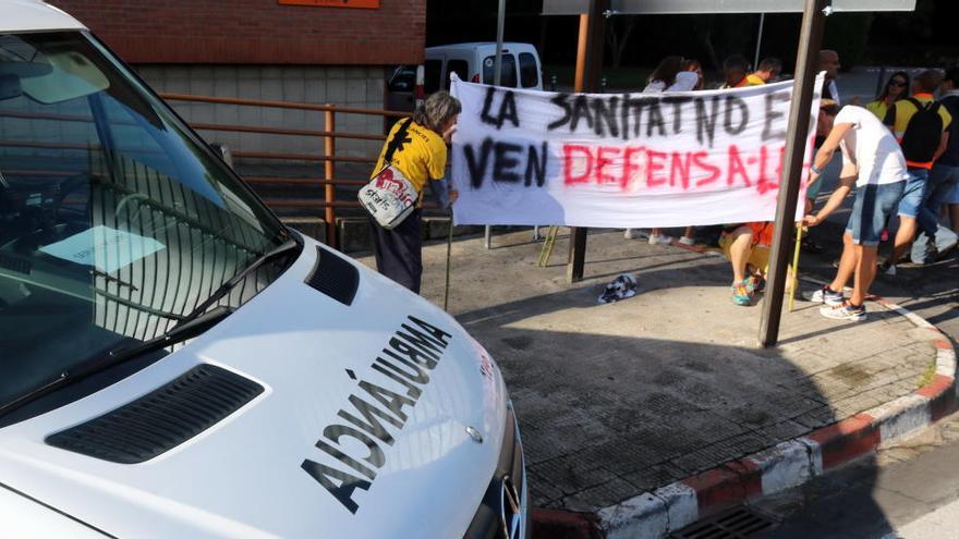 La inspecció de Treball dona la raó als empleats de les ambulàncies