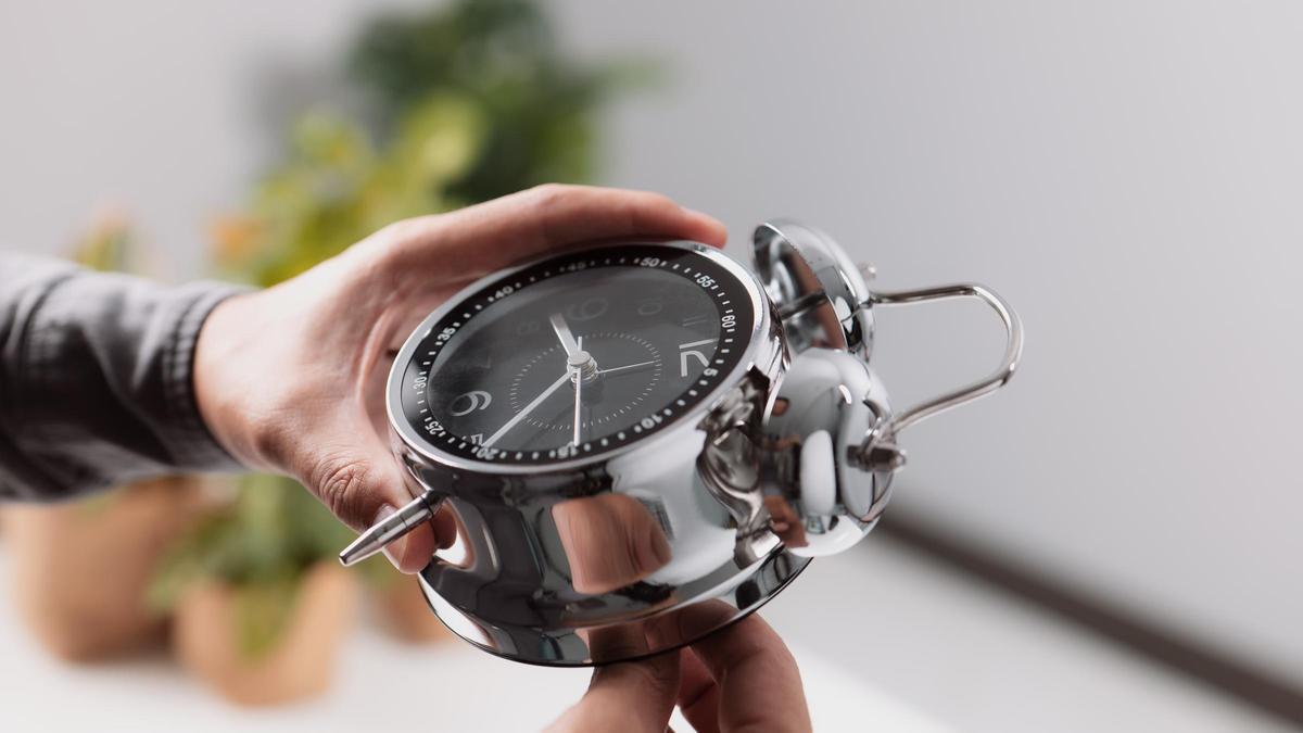 Cambio de hora en 2025: ¿cuándo adelantar el reloj y cómo afectará a tu rutina?