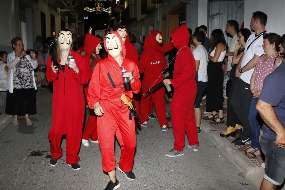 Desfile de la Nit de l'Olla de Benilloba.