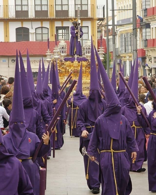 La Hermandad Jesús Nazareno de Utrera en semana Santa