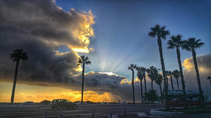 Cielos poco nubosos y temperaturas sin cambios para este miércoles en Canarias