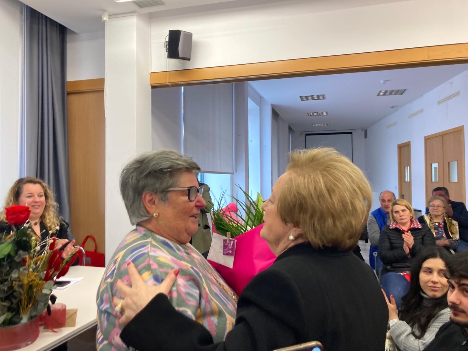 En imágenes: Así fue la entrega del premio Mujer del año en Salas a Olvido García