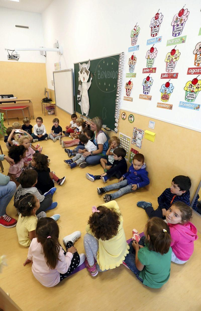 Primer día de clase en el nuevo colegio Parque Venecia