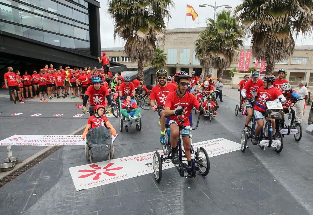 Alrededor de 650 personas participaron hoy en la VII Marcha Solidaria contra la leucemia con un trayecto de 32 km. entre Vigo y la ciudad del Lérez