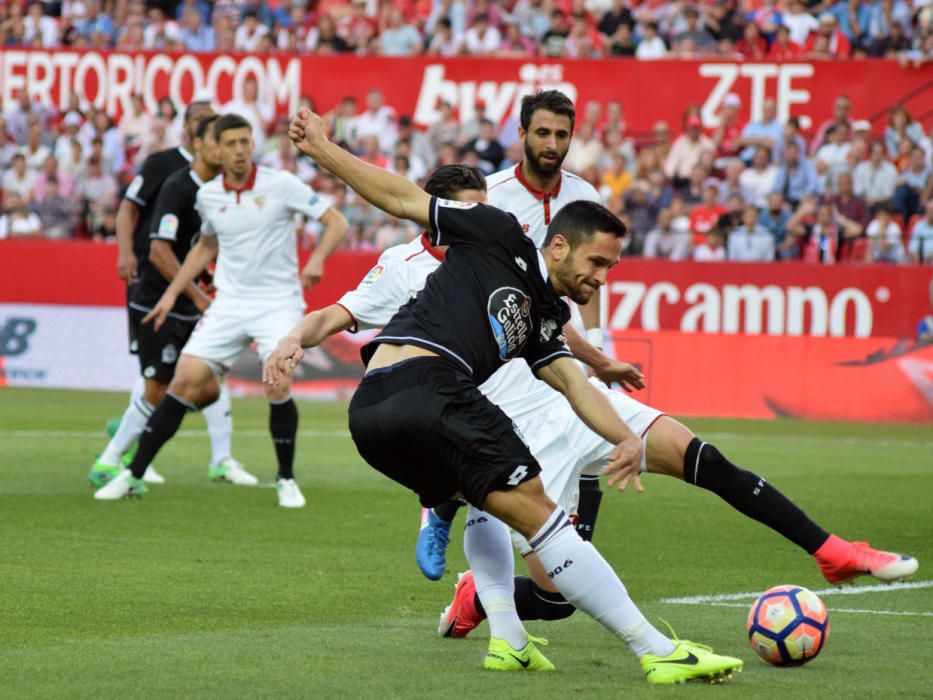 El Dépor cae ante el Sevilla en el Sánchez Pizjuán