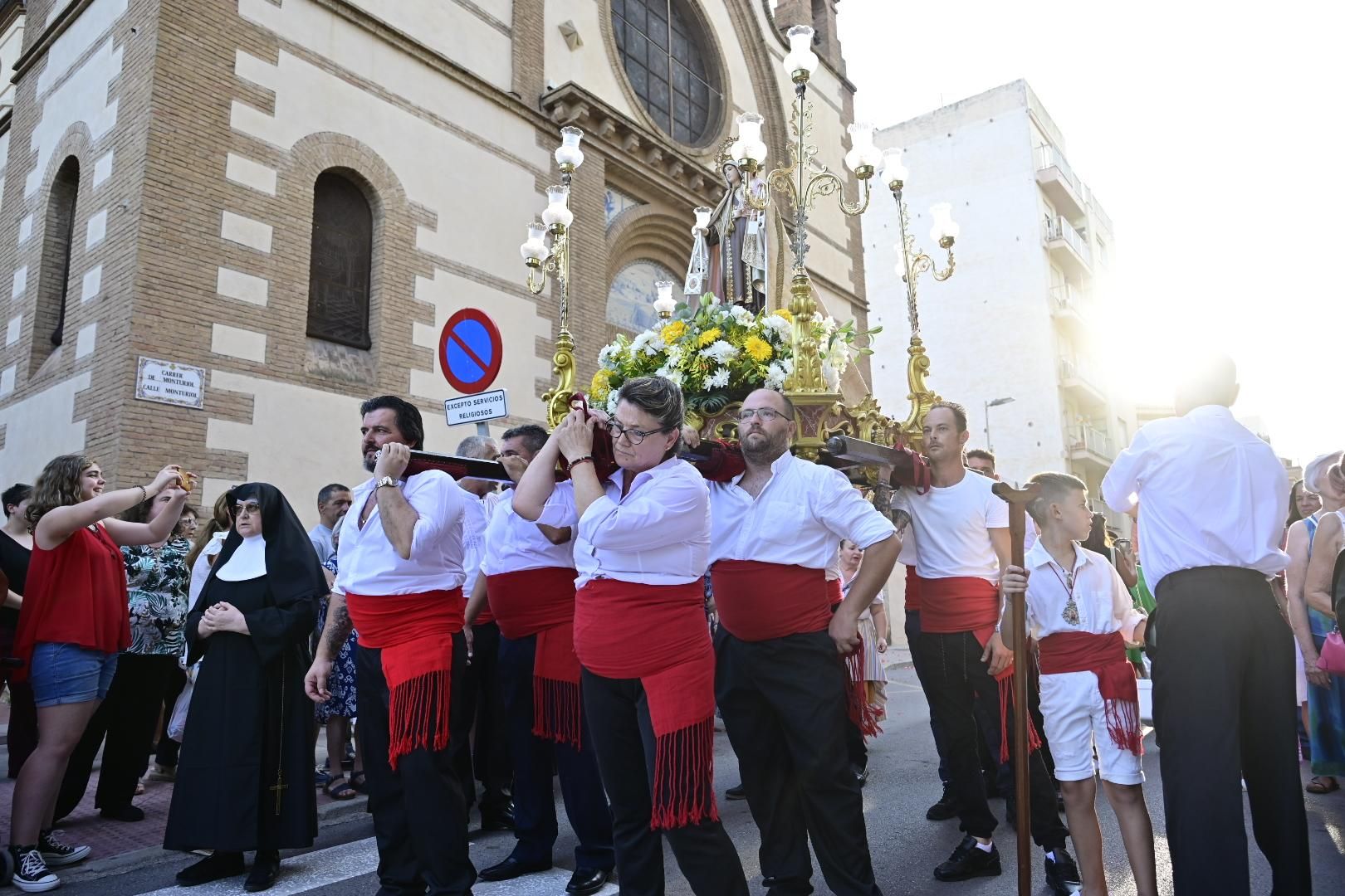 El Grau de Castelló honra a la Virgen del Carmen: misa con sorpresa y emotiva procesión