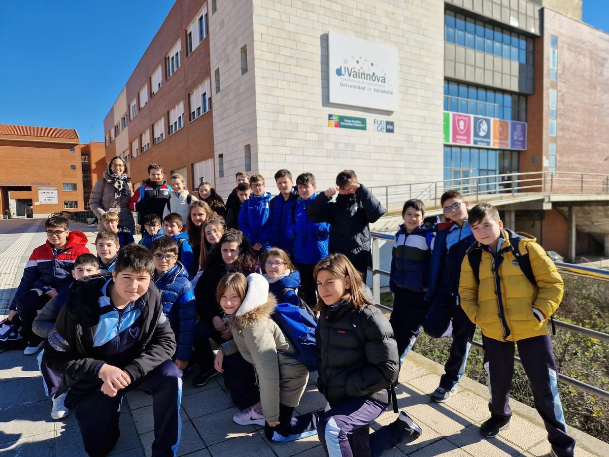 Estudiantes del colegio toresano en la Universidad de Valladolid