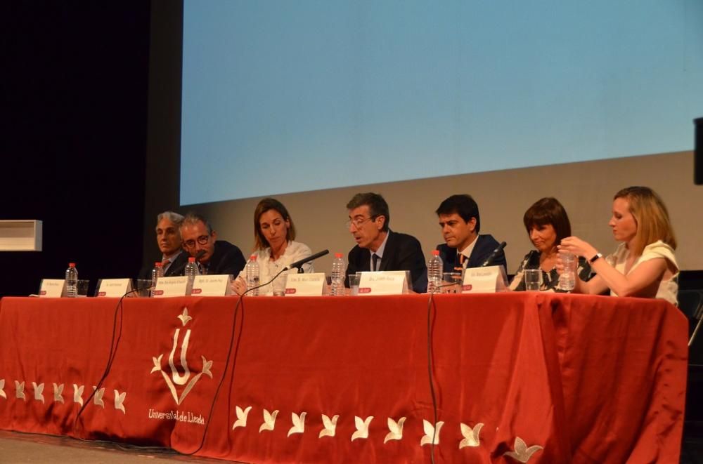 Acte de graduació dels primers infermers de la UdL a Igualada