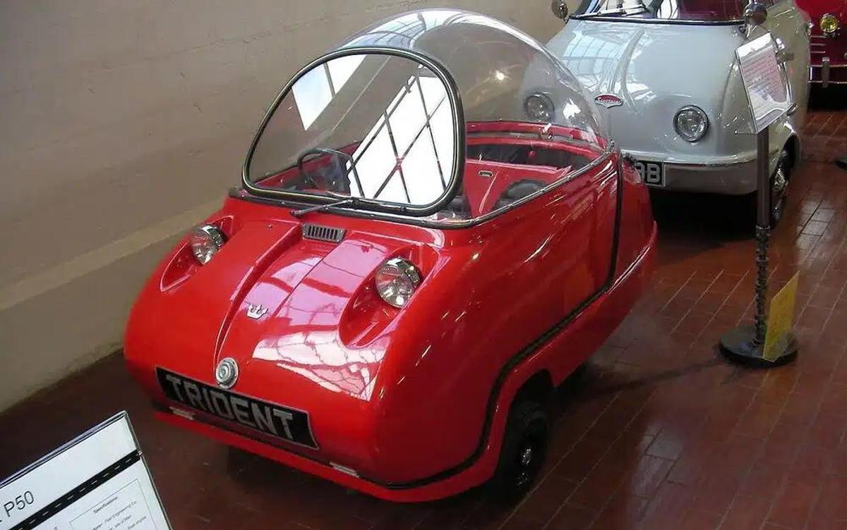 Dünyanın en küçük arabalarından biri olan Peel Trident