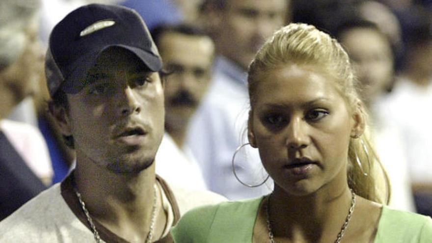 Las razones de Enrique Iglesias y Anna Kournikova para no desvelar el sexo de su nuevo hijo