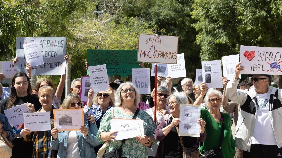 Protesta de los vecinos de Sa Real contra el proyecto del Ayuntamiento de Ibiza.