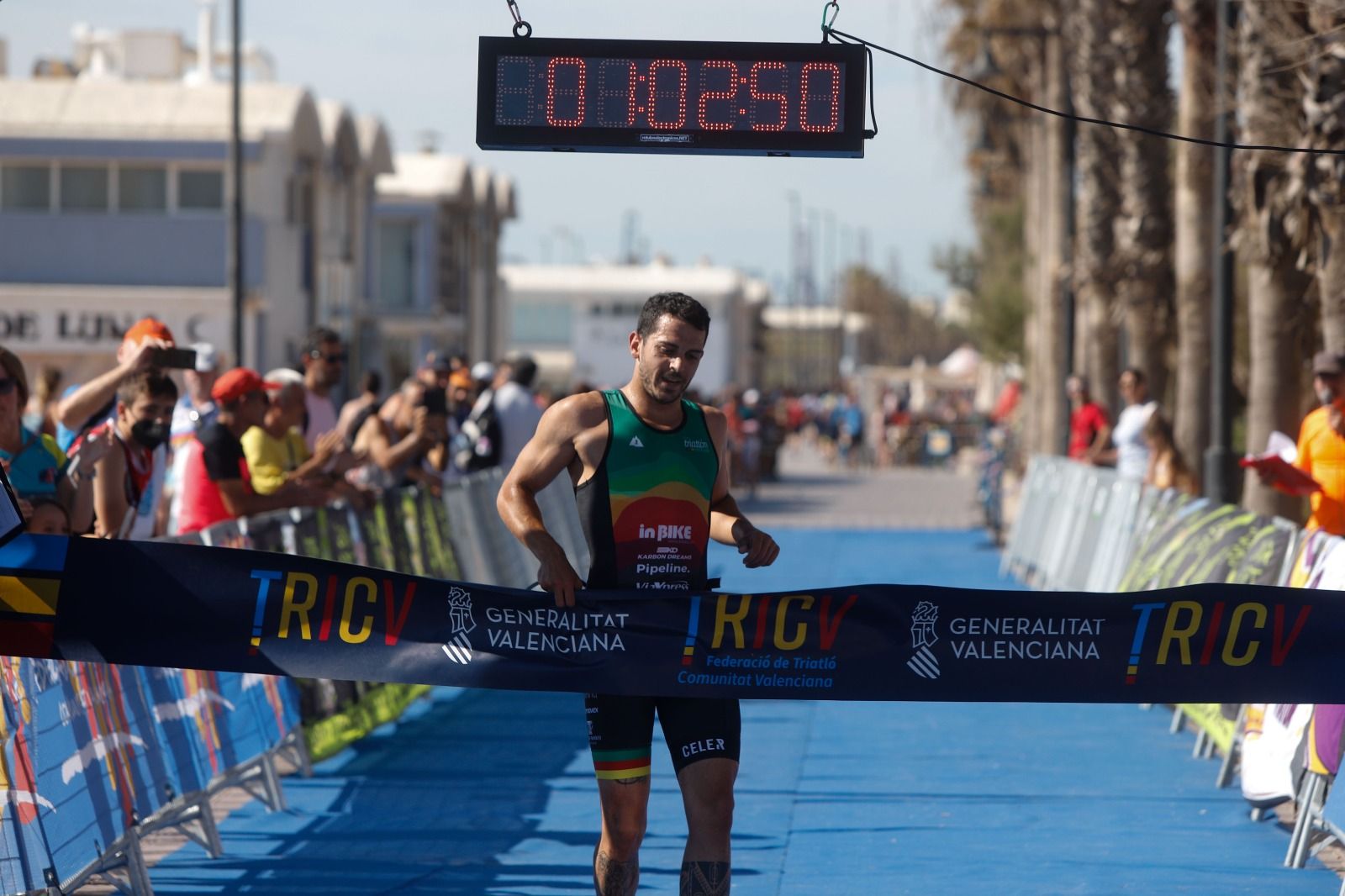 El Triatlón Playa de la Malvarrosa, en imágenes