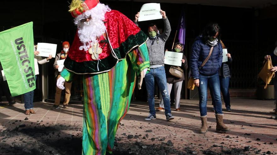 Un &#039;rei mag&#039; trepitja el carbó pel Departament d&#039;Educació