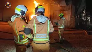 Incendio en una nave industrial de Algemesí