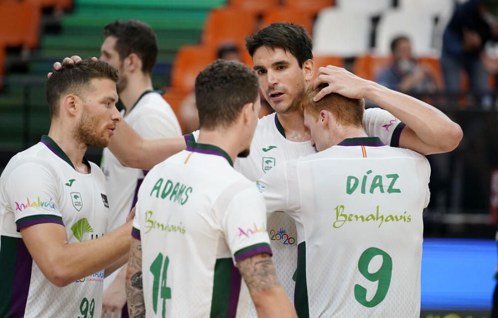 Importante victoria del Unicaja ante el Joventut en la fase final de la ACB