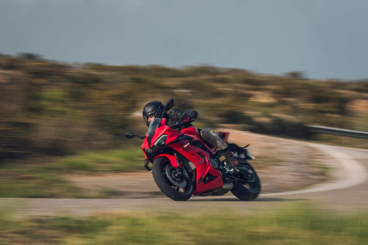 QJ 800RR