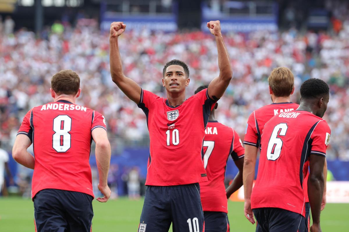 AMDEP7517. NUEVA JERSEY (ESTADOS UNIDOS), 27/06/2026.- Jude Bellingham de Inglaterra celebra un gol este sábado, en un partido del grupo L del Mundial de la FIFA 2026 entre Panamá e Inglaterra en el estadio MetLife de Nueva Jersey (Estados Unidos). EFE/ Sebastiao Moreira
