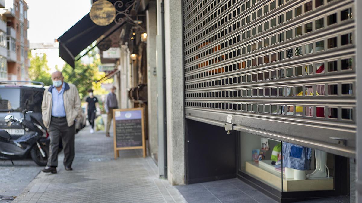 Una calle de Ourense, tras las restricciones // Carlos Peteiro