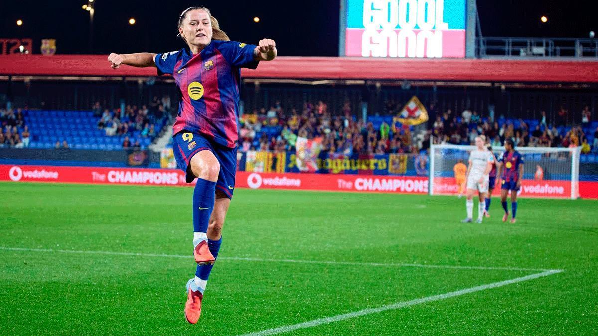 Claudia Pina celebra el segundo tanto frente al Bayern