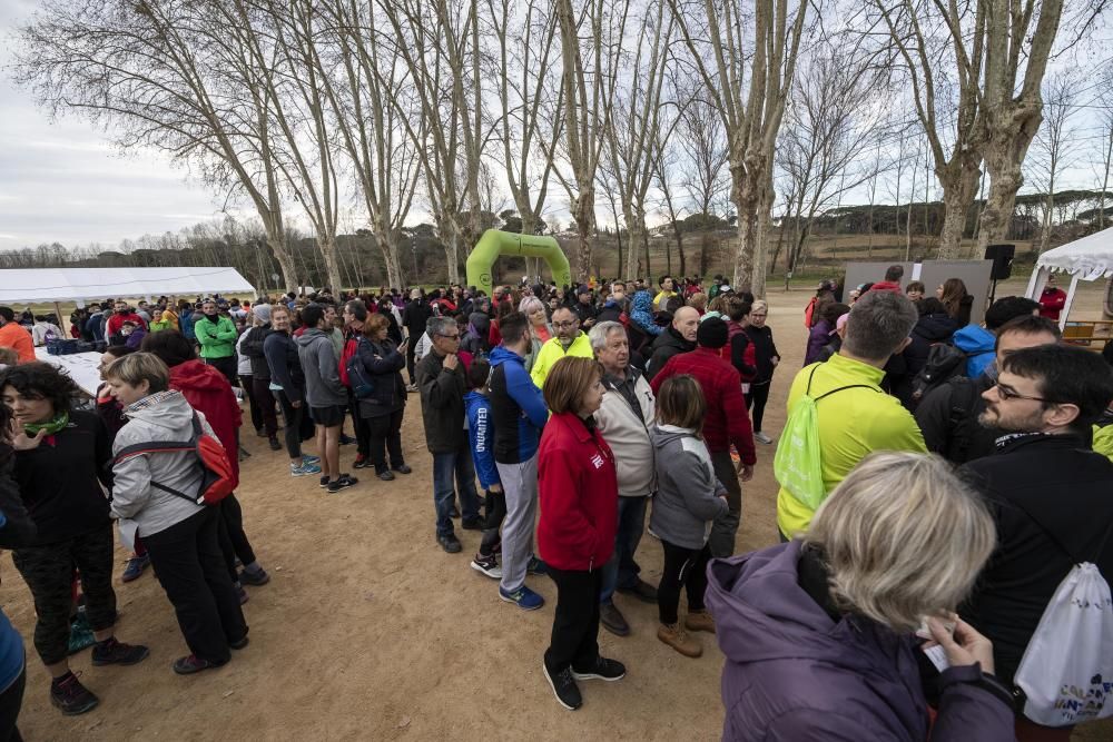 Caldes fa una marxa solidària contra el càncer