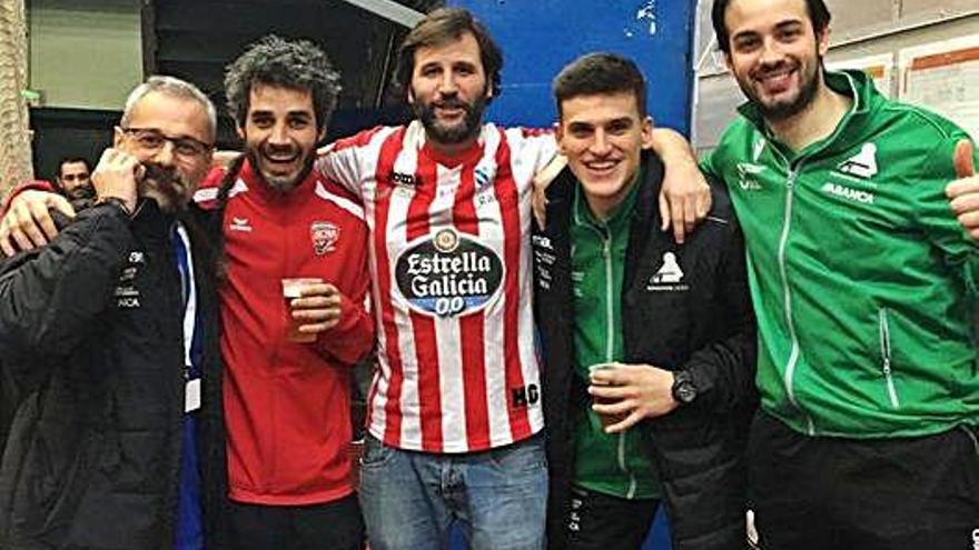 Juan Copa, Jacobo Mantiñán, Antón Boedo, Martín Rodríguez y David Torres, en Saint Omer.