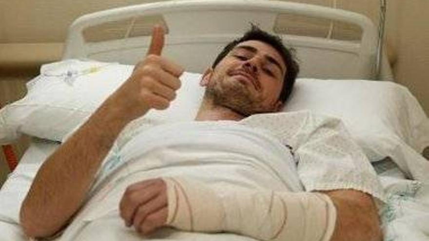 Iker Casillas, intervenido con éxito