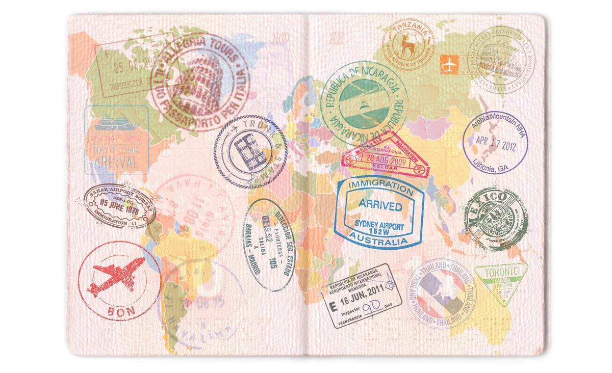 Sellos del mundo en un pasaporte