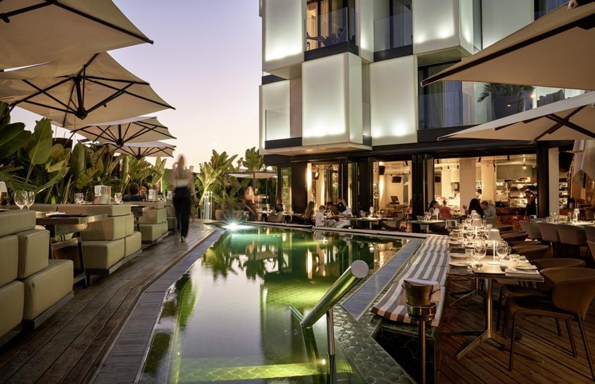 Sir Joan Hotel