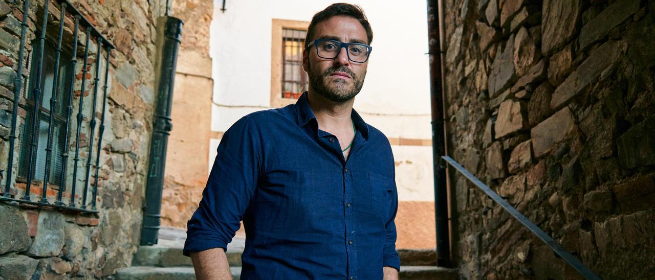 Jorge Suárez pregonará la Semana Santa de Cáceres 2023 el 23 de marzo en el Gran Teatro.