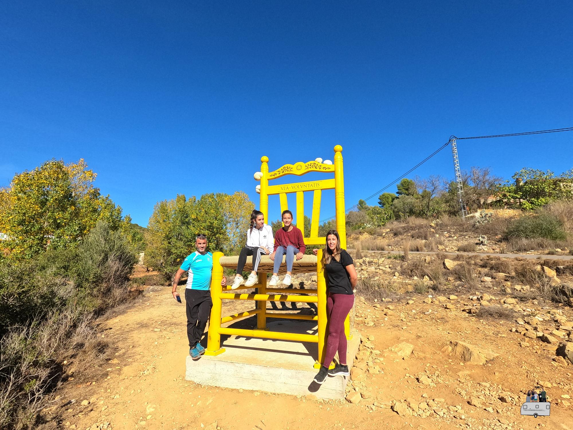 Galería de fotos: Así se ve la ruta de las siete sillas gigantes de Castellón desde el aire