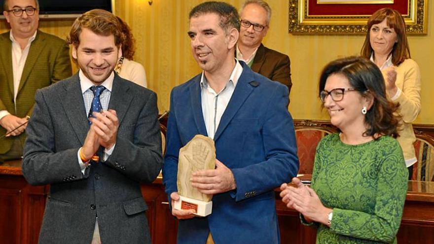 José Lopera fue distinguido con el Premio a la Solidaridad 2015