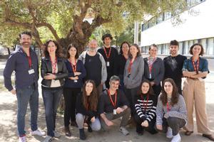 Bellvitge descubre una nueva enfermedad neurológica ultrarrara con solo trece casos en el mundo. En la foto, el grupo de Enfermedades Neurometabólicas liderado por Aurora Pujol, que explica los hallazgos en el vídeo.