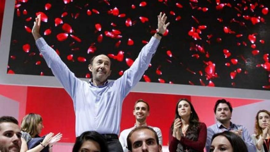 Los socialistas advierten de que "el PSOE ha vuelto"