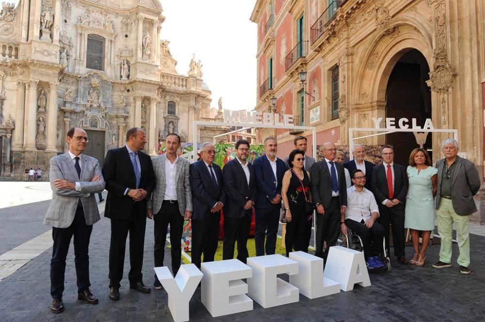 Yecla presenta en Murcia su 55 Feria del Mueble