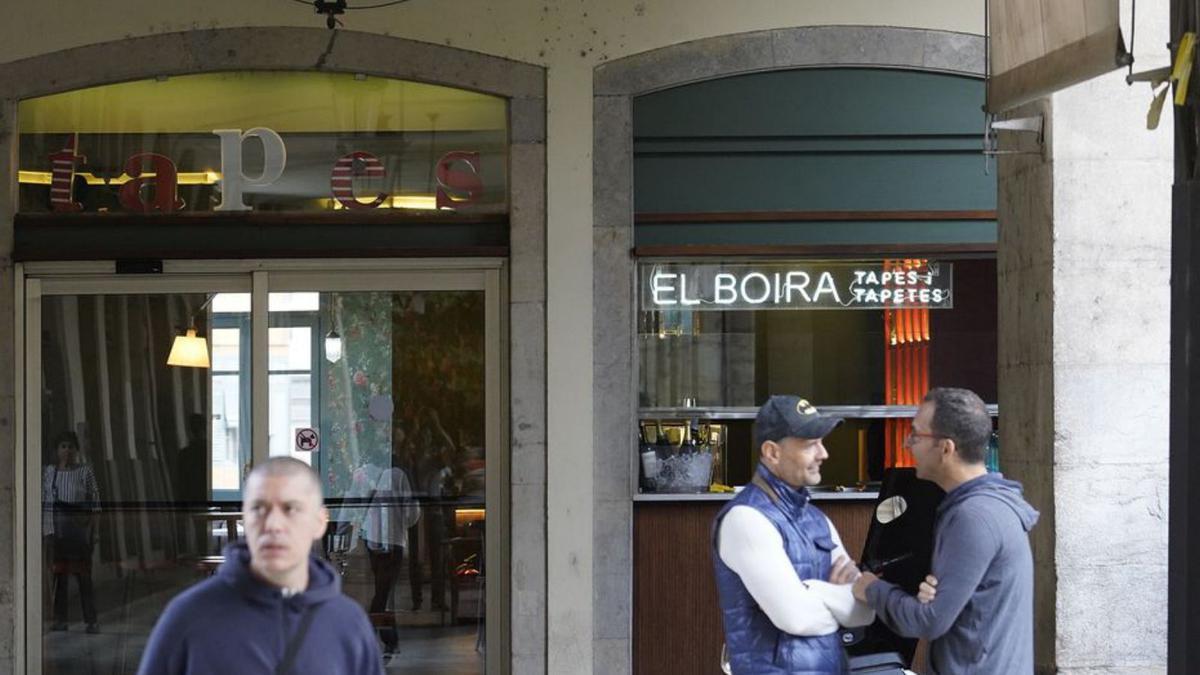 Local El Boira a la plaça Independència de Girona. | MARC MARTÍ