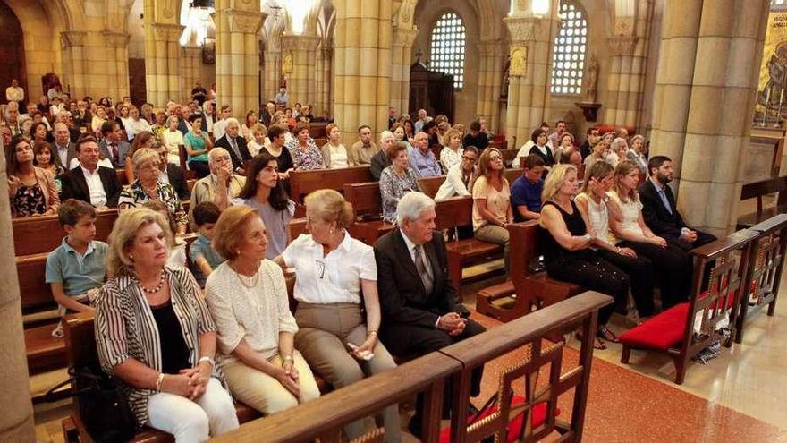 Funeral en San Pedro en memoria de Manuela Cienfuegos-Jovellanos