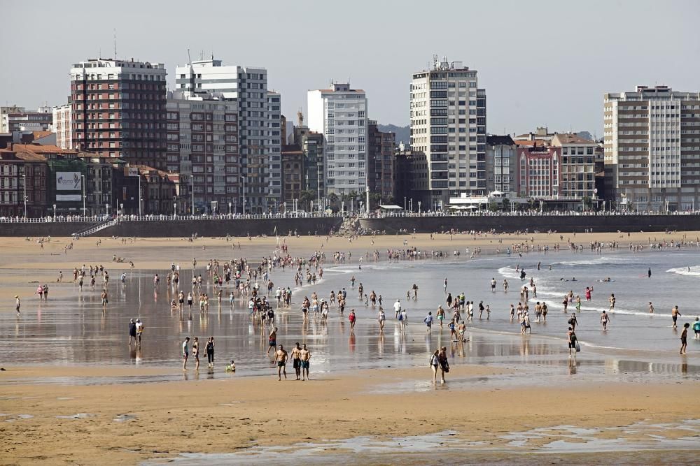 Vuelve el verano a Asturias en el primer fin de semana del otoño